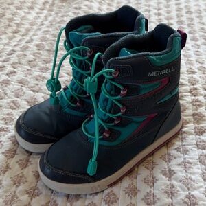 Merrell Kids Boots in Teal and Pink